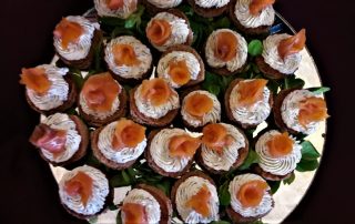 tartine de branza cu somon fume